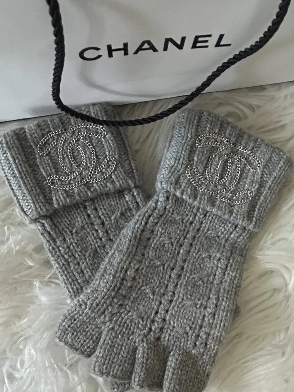 Chanel Cashmere Fingerless Chain Link CC Gloves Gray